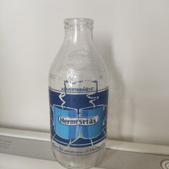 Unigate 1980s milk bottle Hermesetas