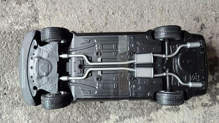 1:18 Solido Dodge Challanger hellcat
