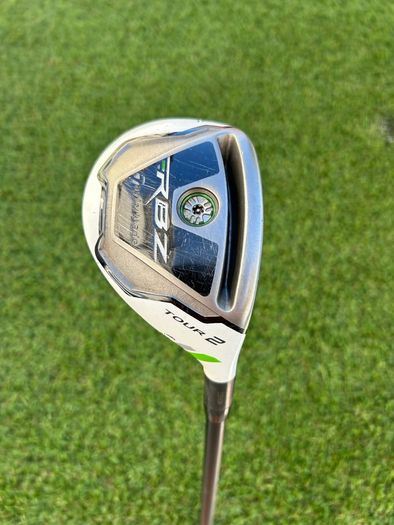 Full set of golf Taylormade clubs