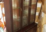 Mahogany display cabinet with lights & mirrors