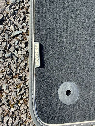 Original VW Tiguan Floor Mats - Carpet