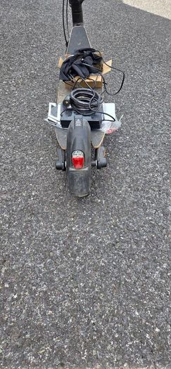 Electric scooter