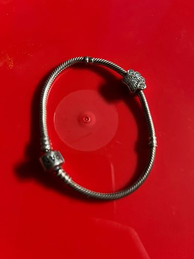 Pandora Moments Barrel Clasp Snake Chain Bracelet with silver Sparkling Paw Print Charm