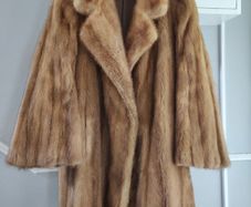 Authentic Italian Lady's Fur  Vintage Mink Coat