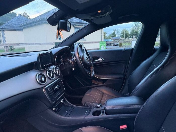 142 Mercedes Cla 220D