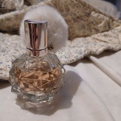 ariana grande perfume. ARI