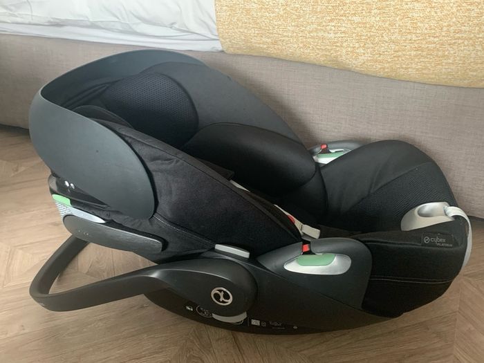 Cybex T I-size