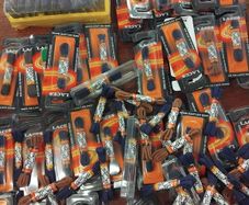 Over 450 pairs of new shoe laces