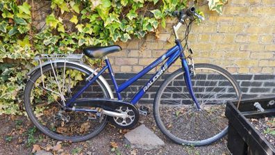 Women bike