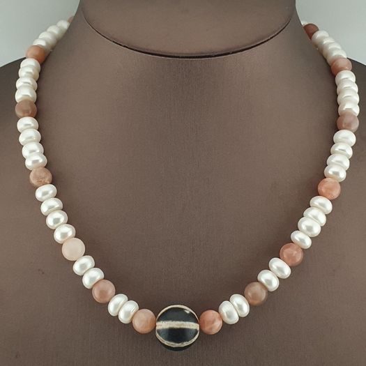 Authentic Fresh Water Pearls & Moon Stone With Melon Shape Agate Gemstone Pendant Necklace