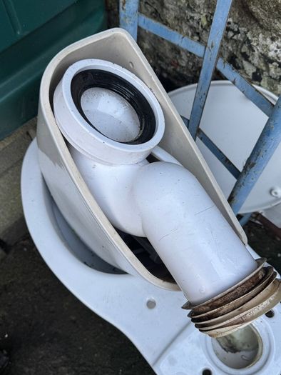 Toilet Bowl and Cistern