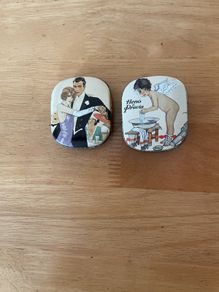 Small vintage soap tin dish