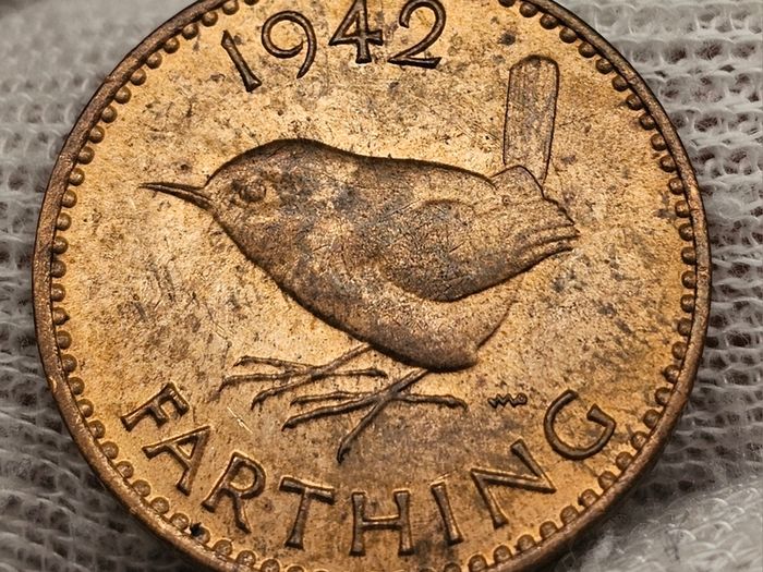 Great Britain 1942 1/4d Farthing Beautiful Uncirculated Red