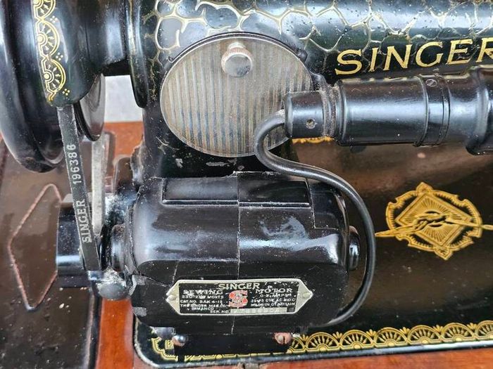 Singer sewing machine
