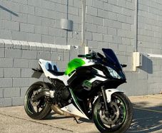 Kawasaki Ninja 650 ABS Akrapovic