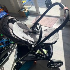 Stroller + Carrycot + Infant Car Seat + Isofix Base