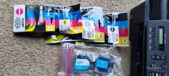 Brother printer DCP-J132W (doesn't see Cyan ink) + inks