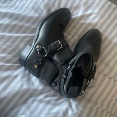 Ankle boots
