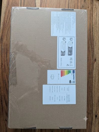 18.5 Inch Portable monitor - Magnetic Case - Price firm