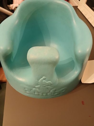 bumbo baby seat with removable tray