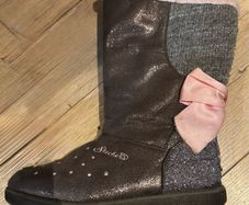 Sketchers girl boots