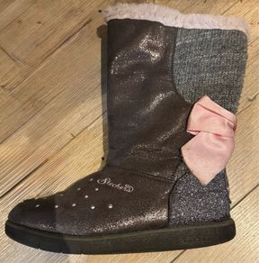 Sketchers girl boots