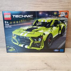 Lego 42138 Ford Mustang Shelby GT500