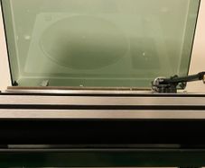 STD 305M  |  Suspended Sub-Chassis Belt-Drive Turntable