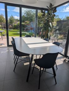 Boconcept white extendable dining