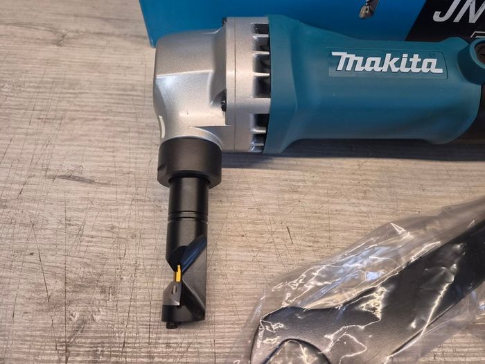 Makita Metal Nibbler JN1601