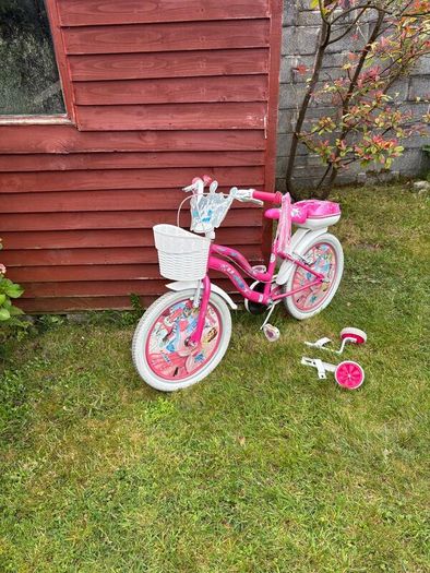 Girls bike
