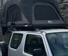 Car roof tent
