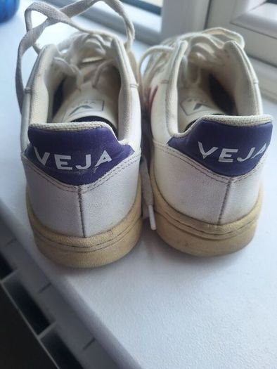 Veja Vegan V10 Trainers Purple and Pink Veja