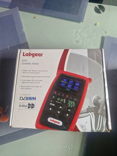 Labgear Satellite meter.