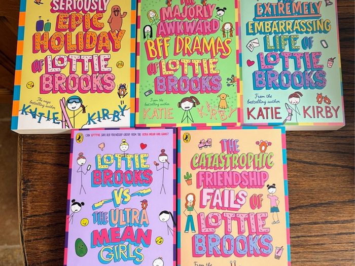 BRAND NEW - Lottie Brooks, book set (5)