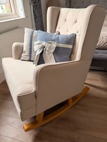 Nursery chair - Nested Soothe Easy Chair