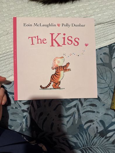 book children the kiss