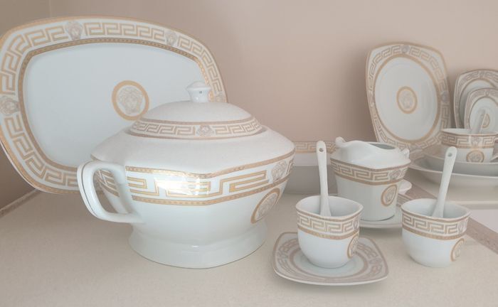 Brand New Vachaci Dinner set