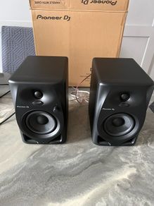 Pioneer DM-40D Active Monitor Speakers