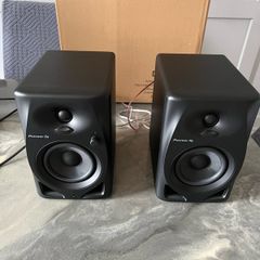 Pioneer DM-40D Active Monitor Speakers