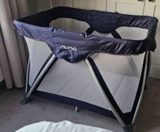 Nuna travel cot