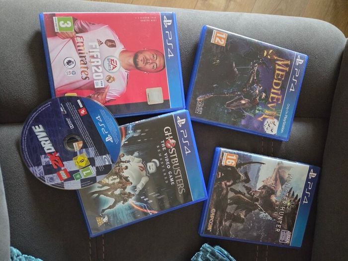 PlayStation 4