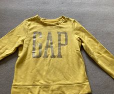 Gap jumper size 12yo
