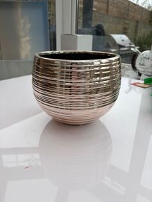 Modern Metallic Ribbed Plant Pot Rose Gold Finish