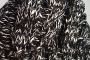new warm hat tag attached