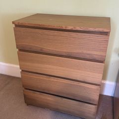 chest of drawers