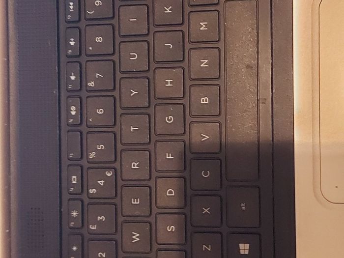 HP 350 G1, 15.6 inch Laptop, 4GB Ram, 500GB HDD Intel Core i3-4005U, 1.7GHz, Windows 10 Pro, Microsoft Edge, Chrome