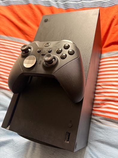 Xbox Series X + Xbox Elite Wireless Controller