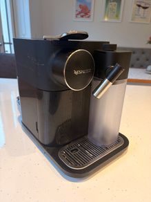 Delonghi Gran Lattissima Nespresso Machine - Read Description