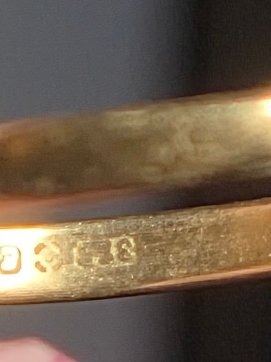 9ct Gold Rings